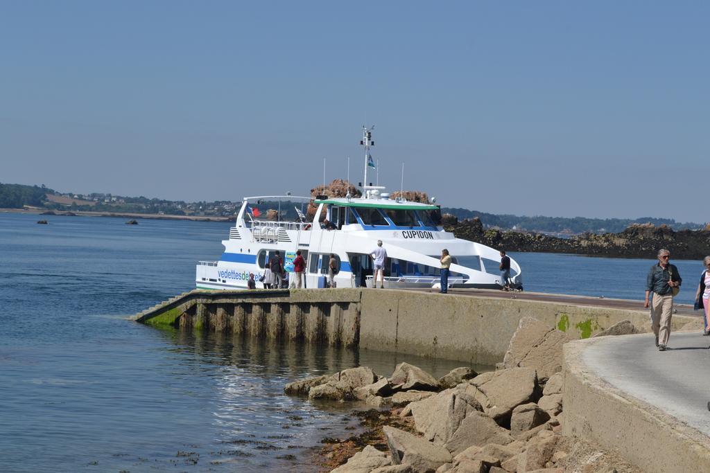 Gite De La Plage Lezardrieux ภายนอก รูปภาพ