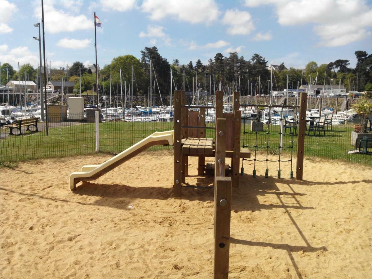 Gite De La Plage Lezardrieux ภายนอก รูปภาพ